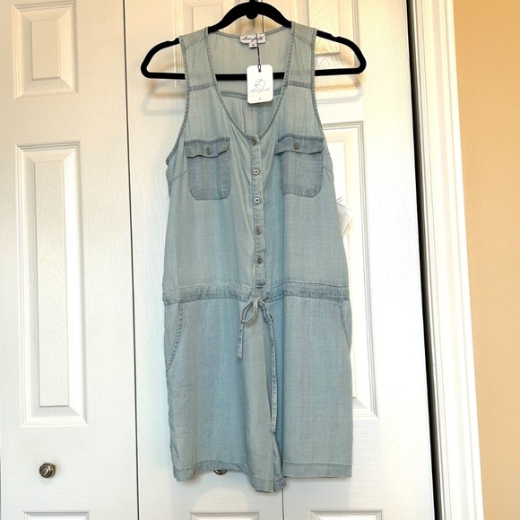NWT Lakefield&Co Tencel Vintage Denim Look Shorts Romper Size Medium - Picture 3 of 14